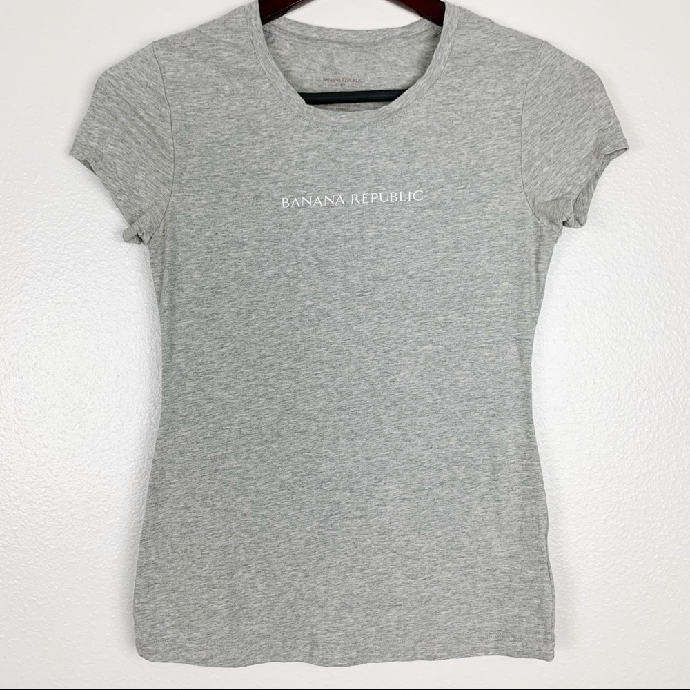 BANANA REPUBLIC GRAY T-SHIRT